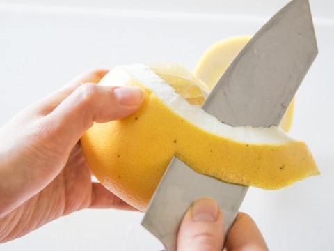 オレンジ グレープフルーツの皮のむき方 クックパッド料理の基本