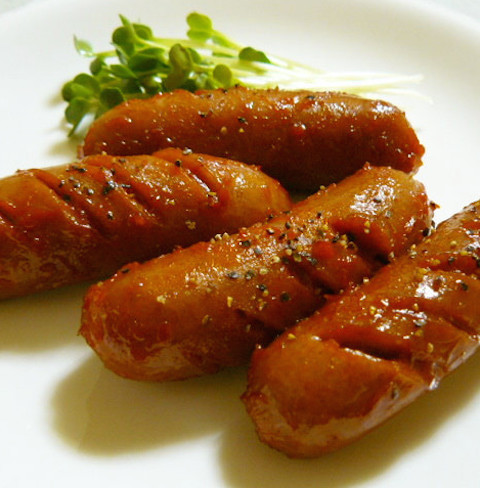 皮で巻くだけ カリカリウインナー が美味しそうすぎる クックパッドニュース