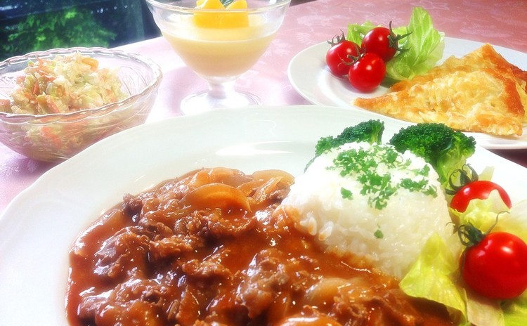 たった15分で完成!フライパンひとつでごちそうビーフストロガノフ❤