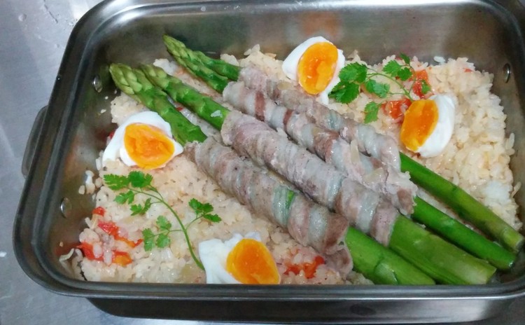 旬の野菜を美味しく食べよう。、アスパラご飯と春野菜のぎゅうぎゅう焼き