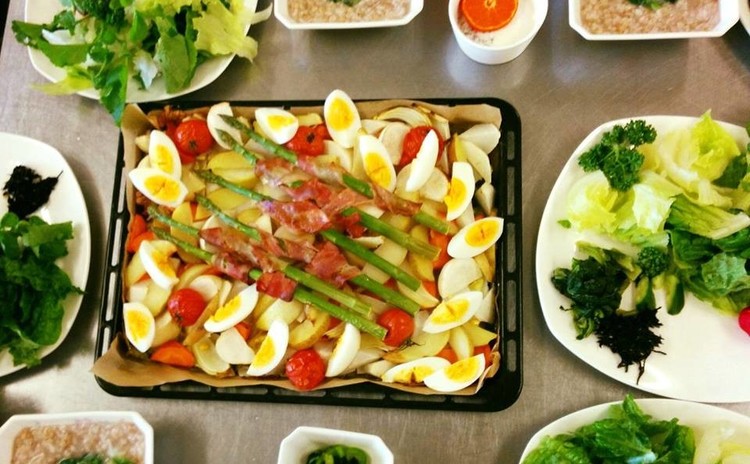 旬の野菜を美味しく食べよう。、アスパラご飯と春野菜のぎゅうぎゅう焼き