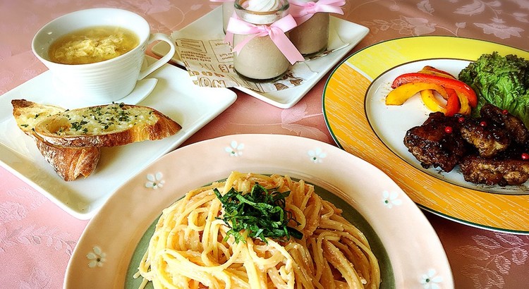 絶品明太子パスタと鶏のバルサミコソテー🎵クリームチョコプリン他2品