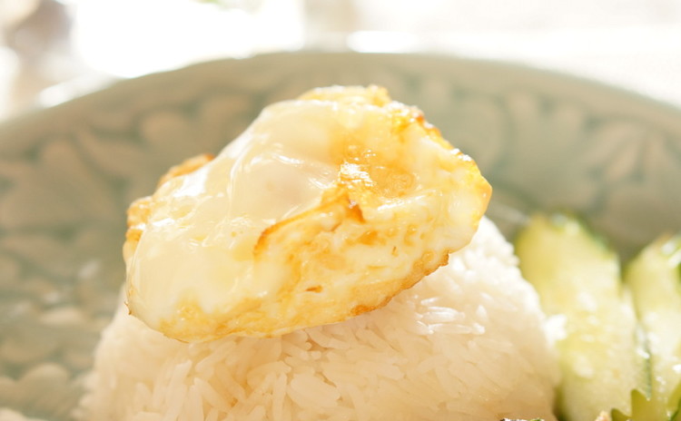 本当に美味しく作れる本格タイ料理。「ガパオ炒め」「青パパイヤのサラダ」