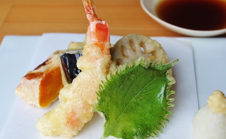 口福のてんぷらを勝負料理に!筍御飯もご一緒に。週末・夜レッスンあり。
