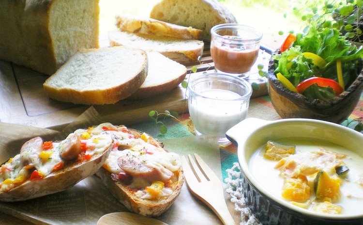 マンゴー酵母でヨーグルト山型食パン✿手作りソースでピザトースト❤他3品