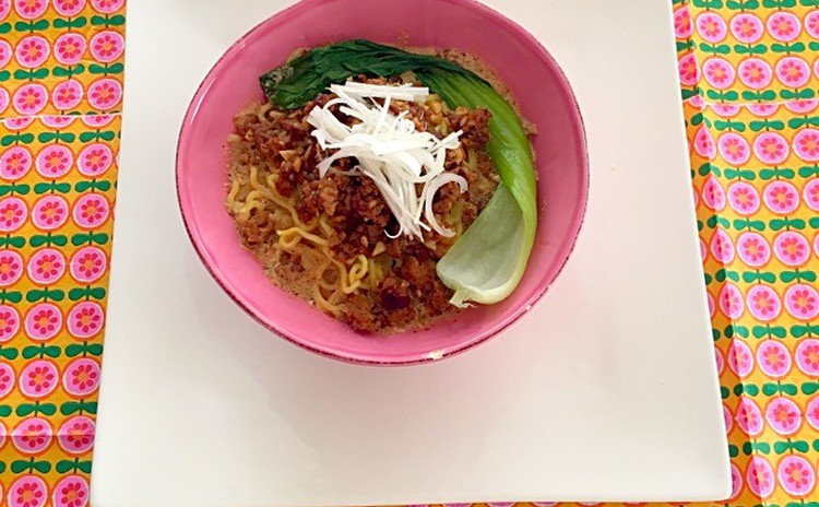 皮から手作り☆本格焼売と海老餃子にクセになる担々麺の中華プレート全7品