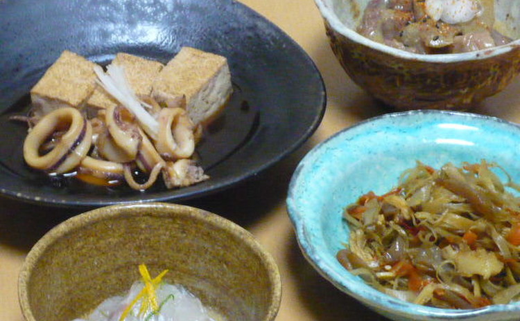 牛筋どて焼き 鯛昆布〆和え 烏賊と豆富の煮物 きんぴら