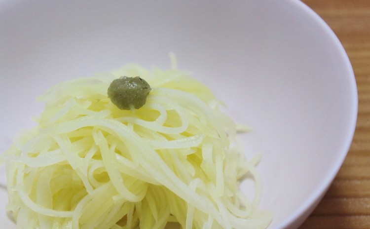 感動の煮込みハンバーグ!春においしい野菜料理もたっぷりと。