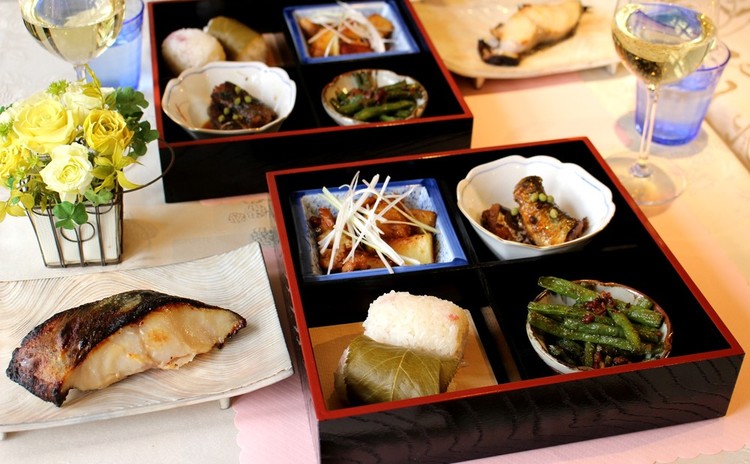 春の行楽弁当や柏餅も!「銀鱈西京漬・鰯の有馬煮・四季豆炒め・桜寿司」」