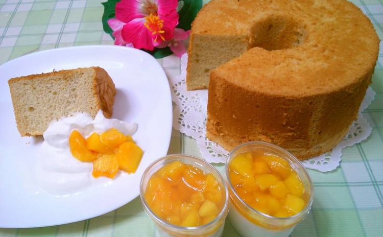 トロピカル~♪ マンゴーシフォンケーキ&豆乳プリンマンゴーソース♪