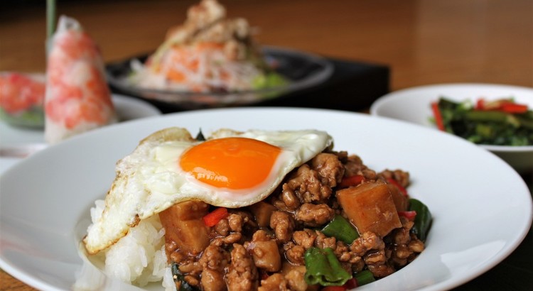 魔性のガパオ&むちむち生春巻きはいかが?他タイ料理レッスン!