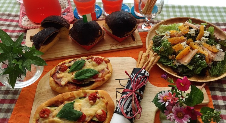 ひとつの生地でイタリアンなパン&簡単で美味しいスパイシーなグリッシーニ