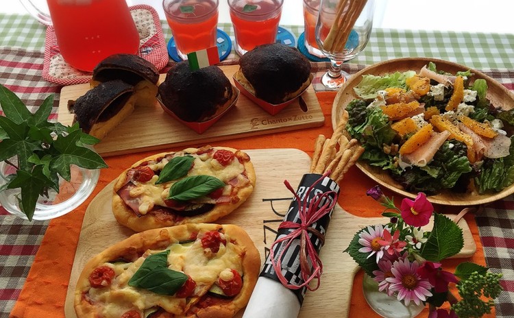 ひとつの生地でイタリアンなパン&簡単で美味しいスパイシーなグリッシーニ