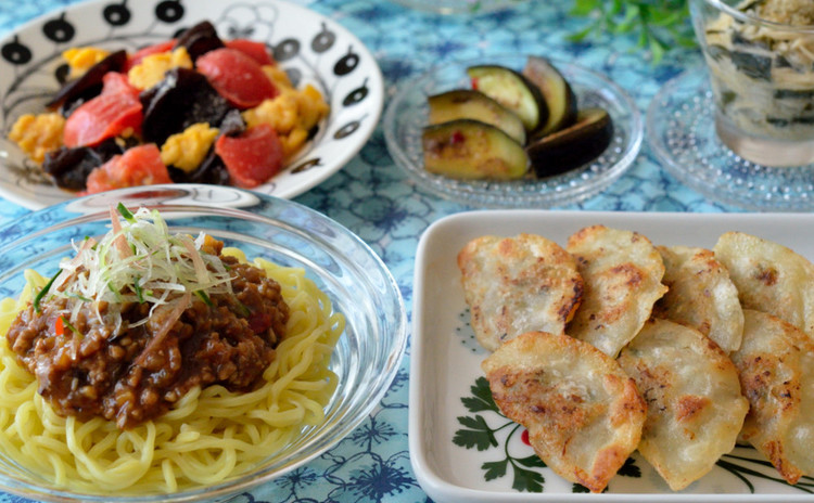 定番にしたいジューシー餃子&ジャージャー麺も♪おうち中華の献立です♪
