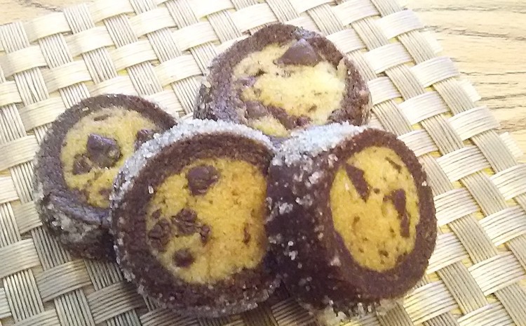 爽やかにゆず香るライチのムース&ざくざくチョコレートクッキー