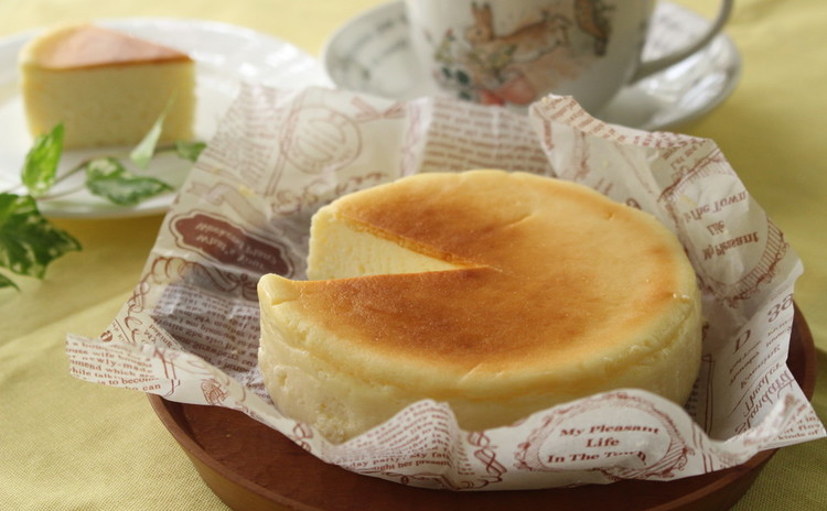 スフレチーズケーキと桃のヨーグルトスープ&ラザニア・マルゲリータ
