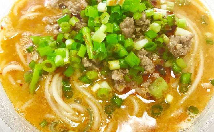 手作り調味料で作る手打ちの坦々麺&老麺入り水餃子