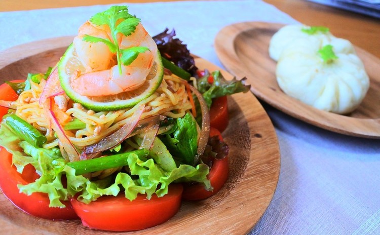 コク辛が美味しい麺サラダ&皮フワフワ肉汁溢れる簡単失敗知らずのサラパオ