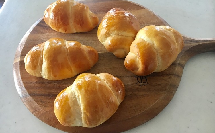 【ロール&ロール】バターロール5個ロールケーキ1本作ってお待ち帰り