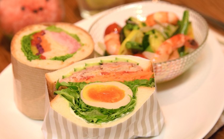お店で売っているようなサンドイッチが作れる!夏の豪華おもてなしメニュー