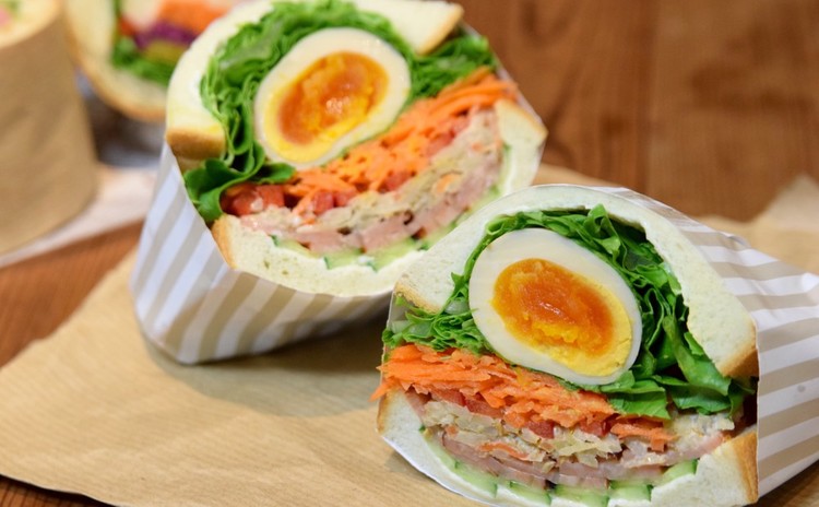 お店で売っているようなサンドイッチが作れる!夏の豪華おもてなしメニュー