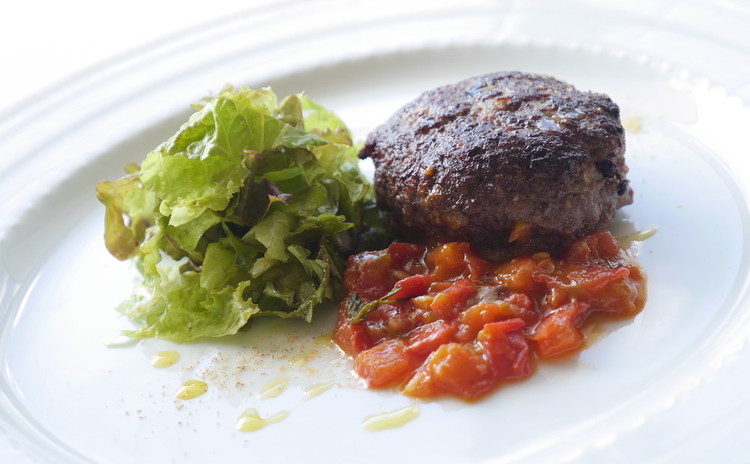 肉汁溢れるハンバーグを焼く〜本当の料理上手になる為の教室【初心者向け】