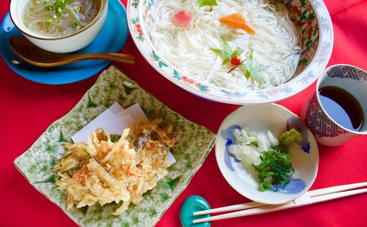 【和食の老舗で学ぶ】「一番だし」と「かき揚げ」使える夏のおもてなし