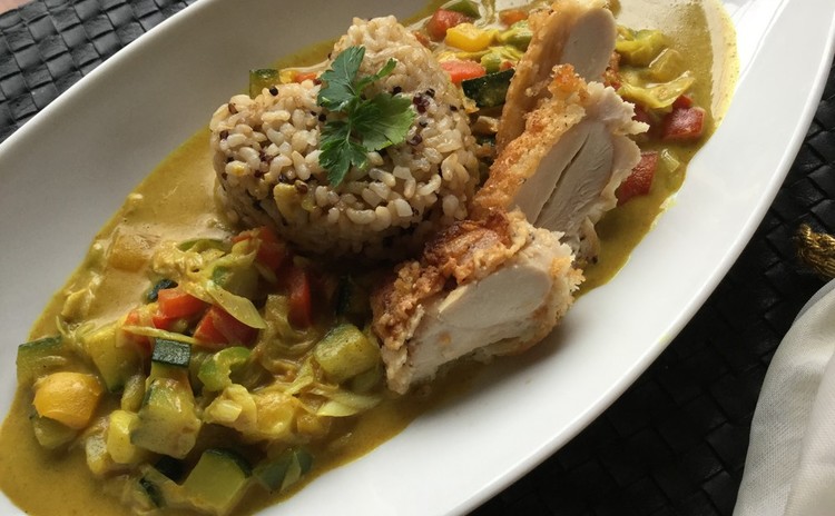 チキンのっけ野菜とレンズ豆ココナッツカレー♪ おうち自慢のキッシュ♪