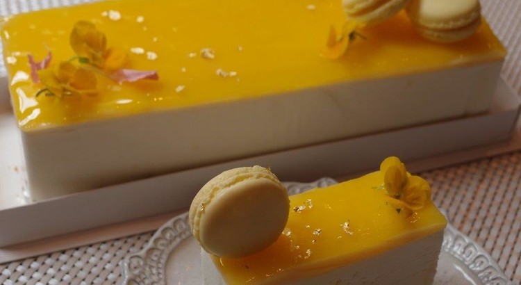 さっぱり爽やかなレモンのチーズケーキとレモンマカロン