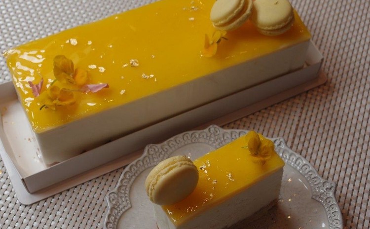 さっぱり爽やかなレモンのチーズケーキとレモンマカロン