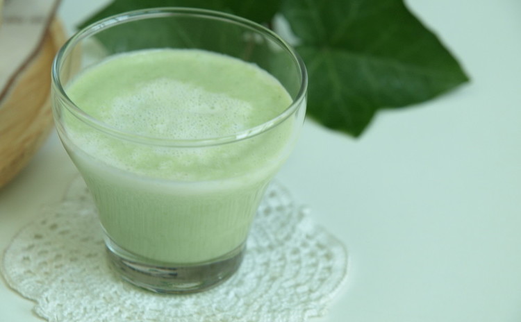 プレーンと紅茶のスコーン♪簡単苺ジャムと枝豆冷製スープ