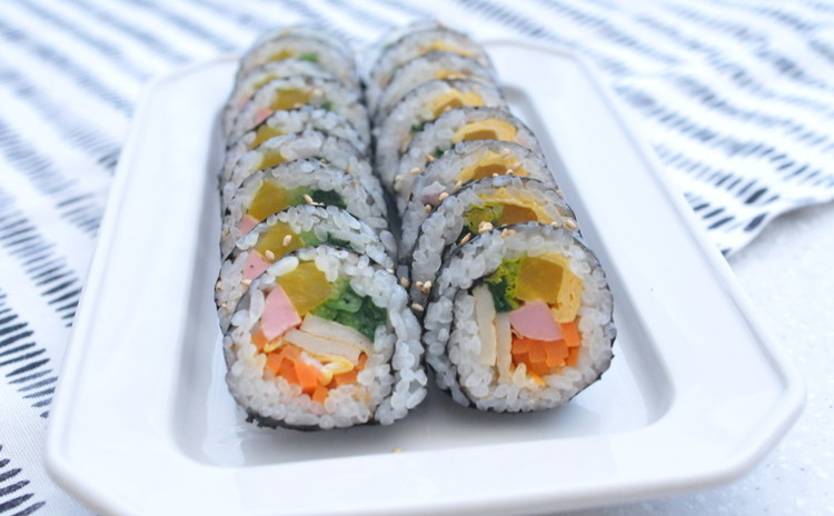 【お持ち帰りあり!】韓国の国民食、キンパとトッポッキを作りましょう。