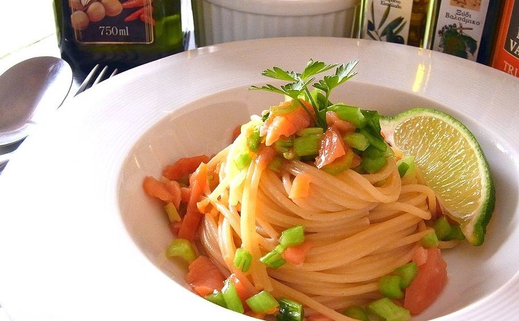 スペアリブのビール煮 ライムが薫るスモークサーモンのパスタ全4品