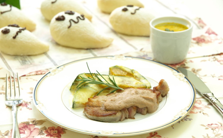 オバケ白パンと肉料理、付合せ、デザートの欲張りレッスン♪
