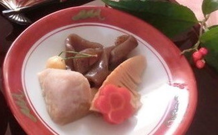 ぶり照り焼き♪黒豆♪お煮物♪彩色なます♪関東風お雑煮♪スイートポテト