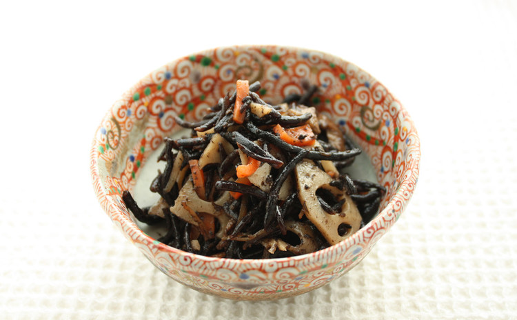 丁寧な煮物・さっと揚げ物・得する和え物・幸せお菓子。新春「花色献立」!