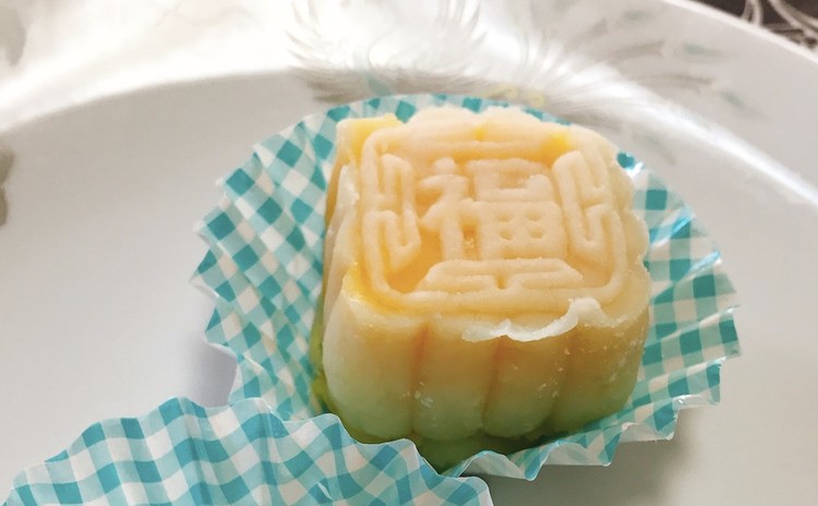 蒸し餃子、鶏肉オーブン焼き、ココナッツ団子、カスタード冷たい月餅、春餅