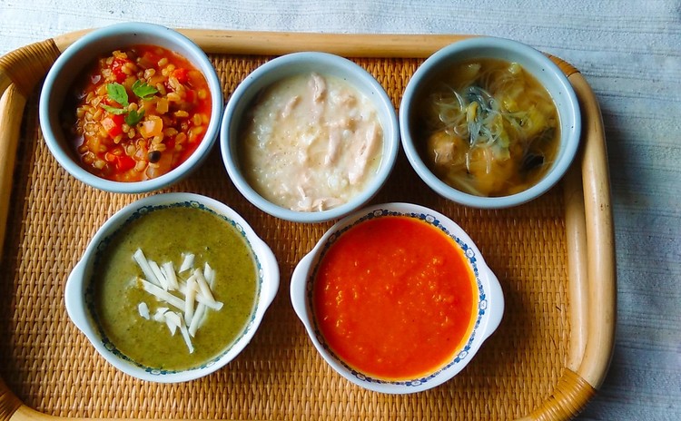 寒い季節にピッタリ!スープ5種類。ギリシャ、アメリカ、中華等。