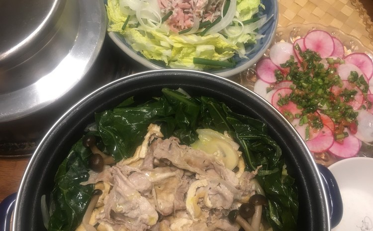 ひとりでもみんなでも。旨味たっぷりケール鍋