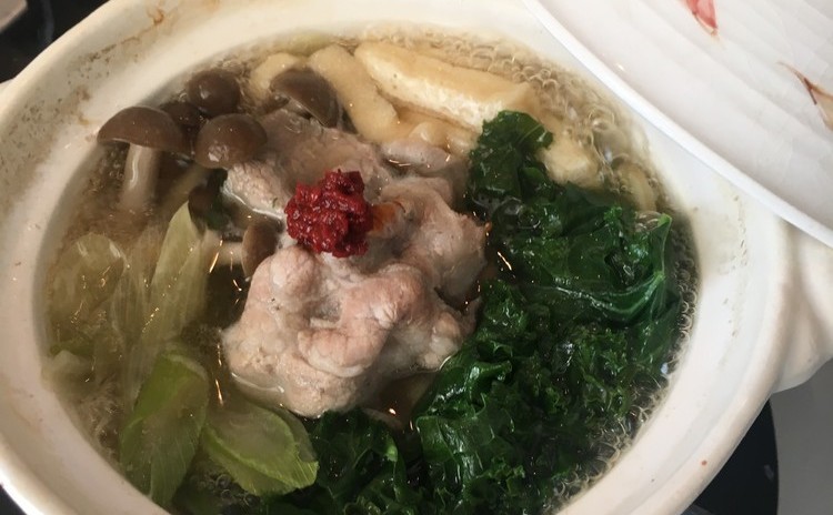 ひとりでもみんなでも。旨味たっぷりケール鍋