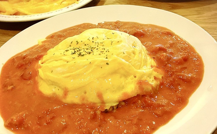 グルテンフリーチョコケーキ一台持ち帰りと洋食