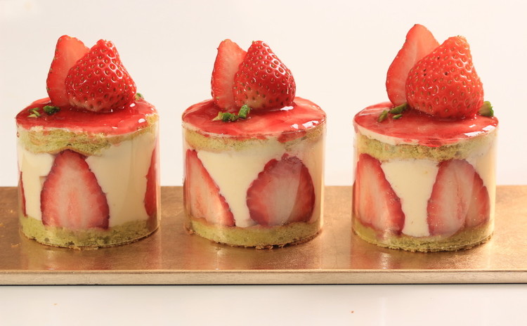 フレジェ~春を感じるイチゴでフランス版ショートケーキを