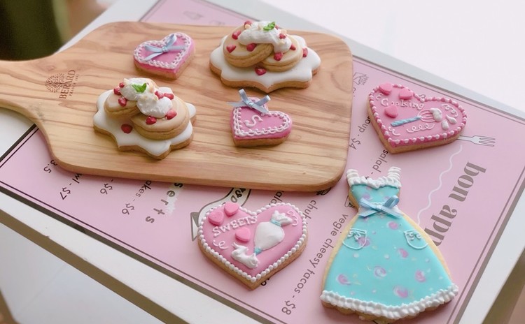 ストロベリーパンケーキ作りで春のおうちカフェ♪アイシングクッキー