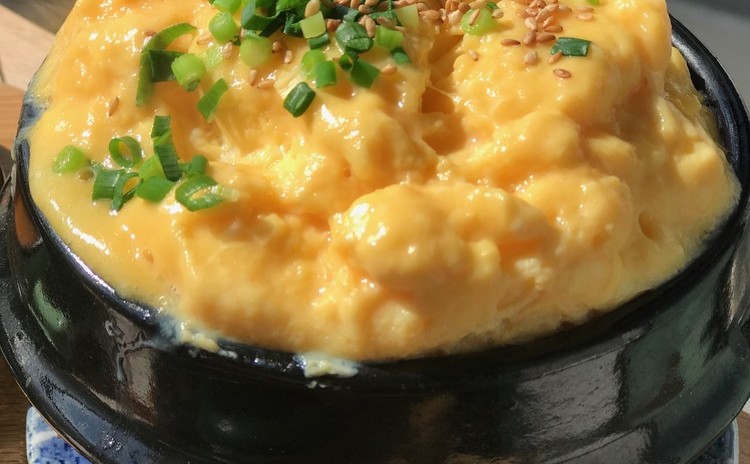 辛いカルビチム、まやくキンパ、爆弾ゲランチム、そば粉白菜ジョン