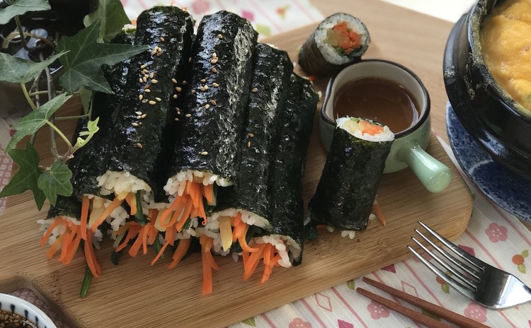 辛いカルビチム、まやくキンパ、爆弾ゲランチム、そば粉白菜ジョン