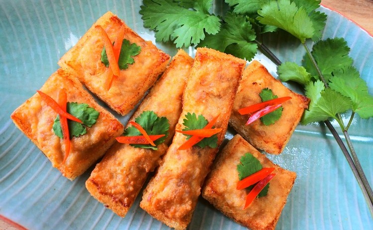 米麺とパンともち米のタイ料理!/王道メニューのその先へ。