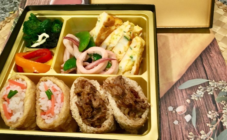 お弁当を持って出かけよう!手軽に出来るお稲荷さん。四角いどら焼きも♪