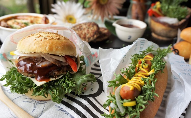 とかち野酵母♡手作りハンバーガー&ホットドッグ*超簡単!ポテトグラタン