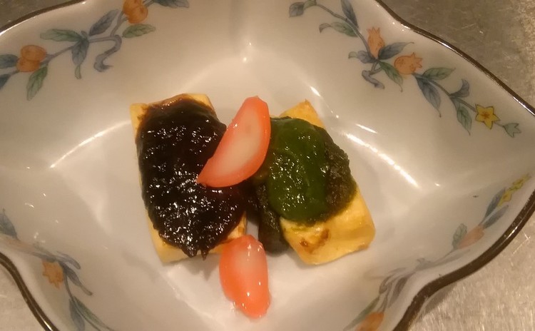 春から初夏へ彩り鮮やか岩もずく雑炊