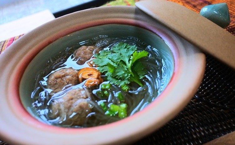 オリーブごはんと海老のカレー炒めチューチークン&肉団子の美味しいスープ